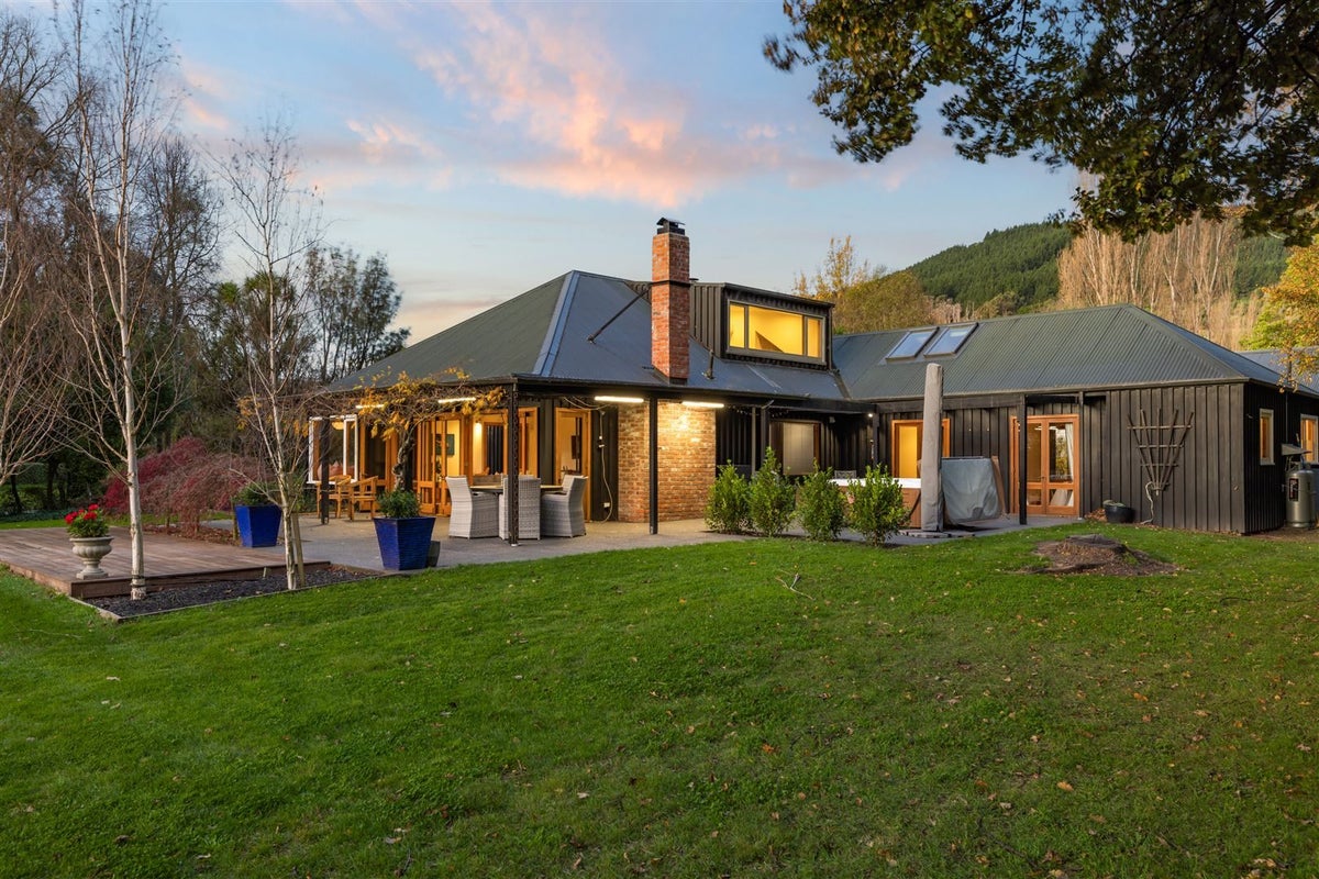 207 Cossars Road, Christchurch - Carousel 2