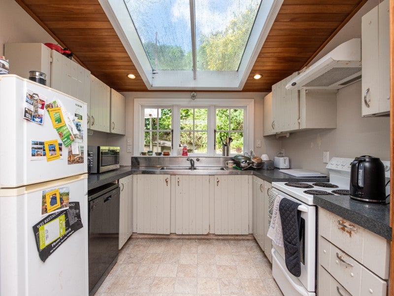 271 Tinakori Road, Thorndon, Wellington - Carousel 2