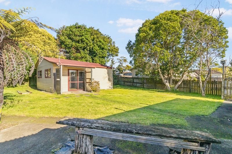 15 Bundena Place, Clendon Park, Auckland - Carousel 10