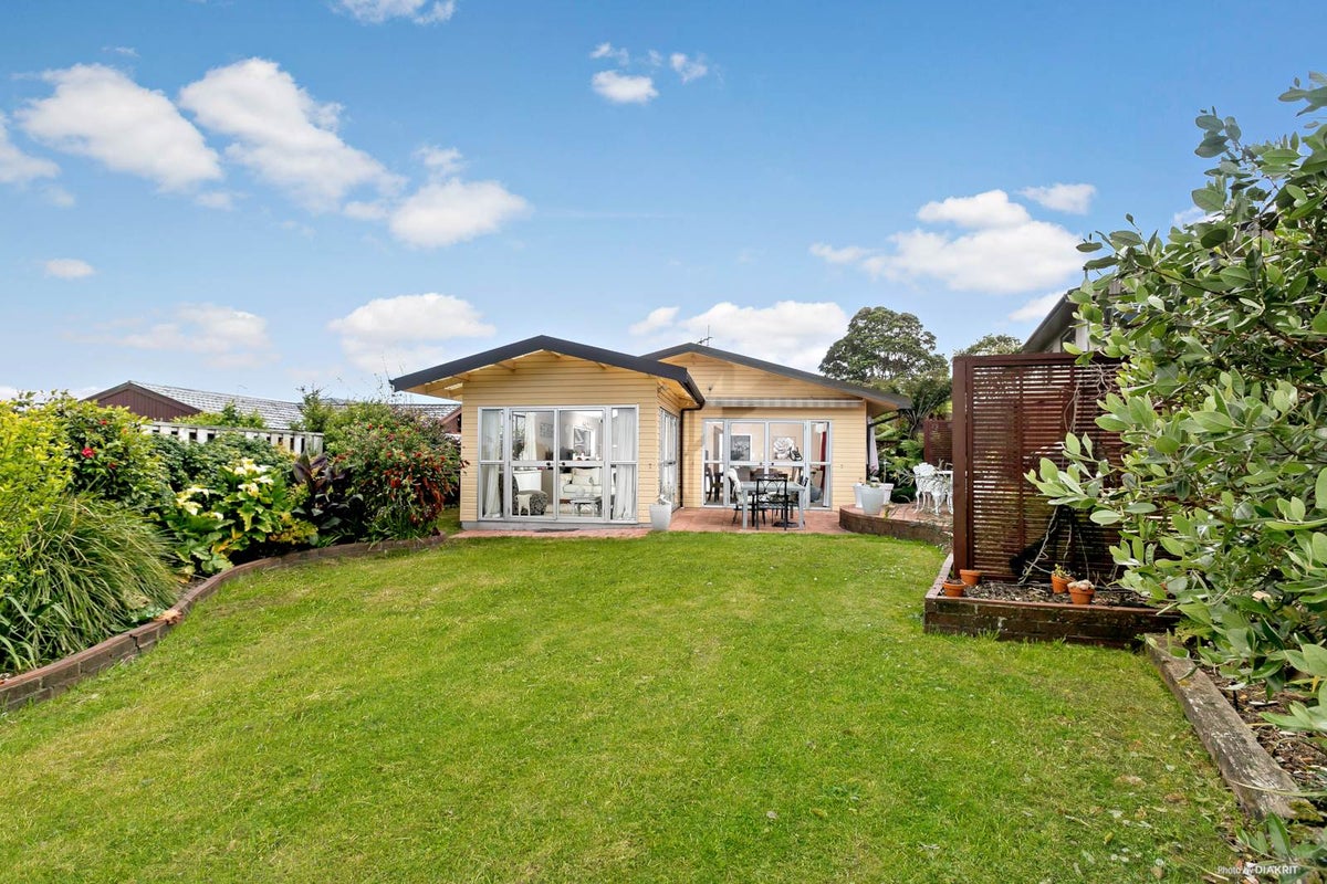 38 College Road, Saint Johns, Auckland - Carousel 1