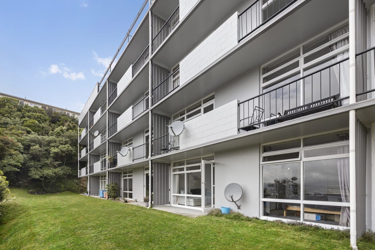 1D/145 Ohiro Road, Brooklyn, Wellington - Carousel 1