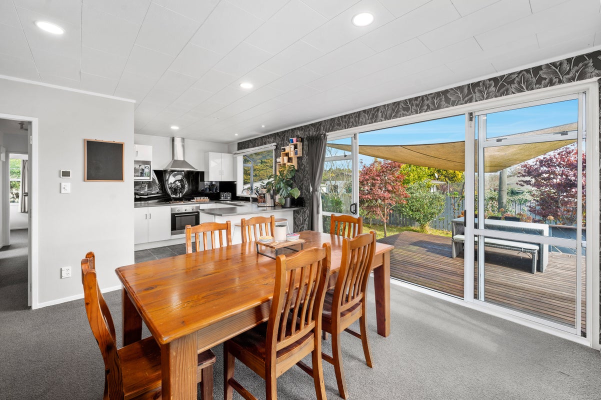 12 Milton Grove, Owhata, Rotorua - Carousel 1