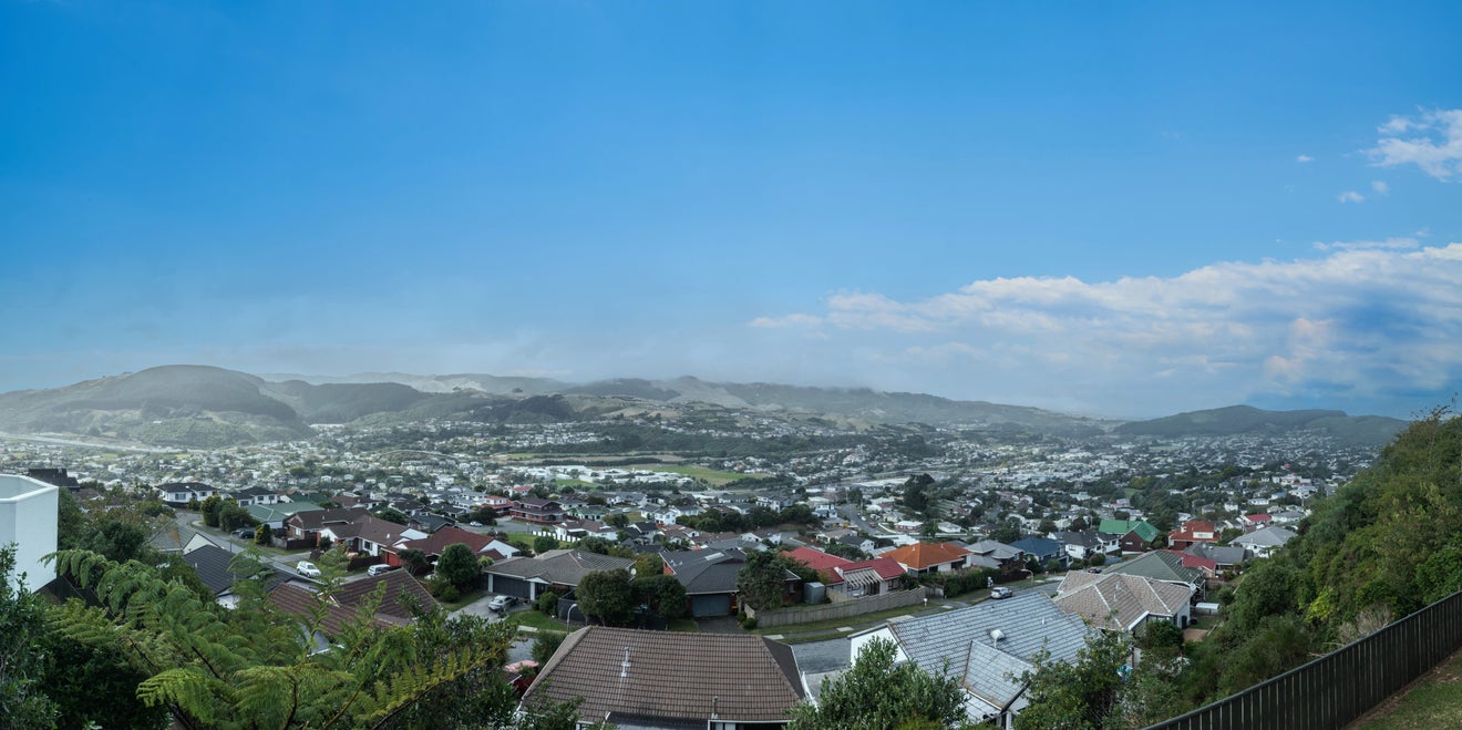 15 Chastudon Place, Tawa, Wellington - Carousel 21