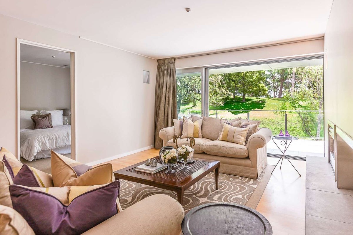 1A/11 George Street, Newmarket, Auckland - Carousel 2