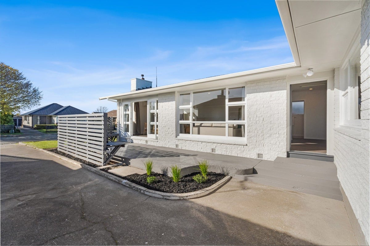 58 Oriana Crescent, Hornby, Christchurch - Carousel 1