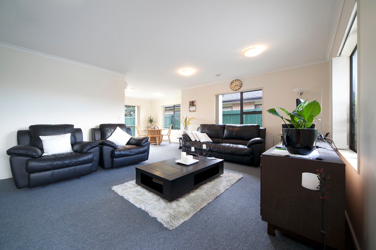 11 Peng Place, Mangere Bridge, Auckland - Carousel 2