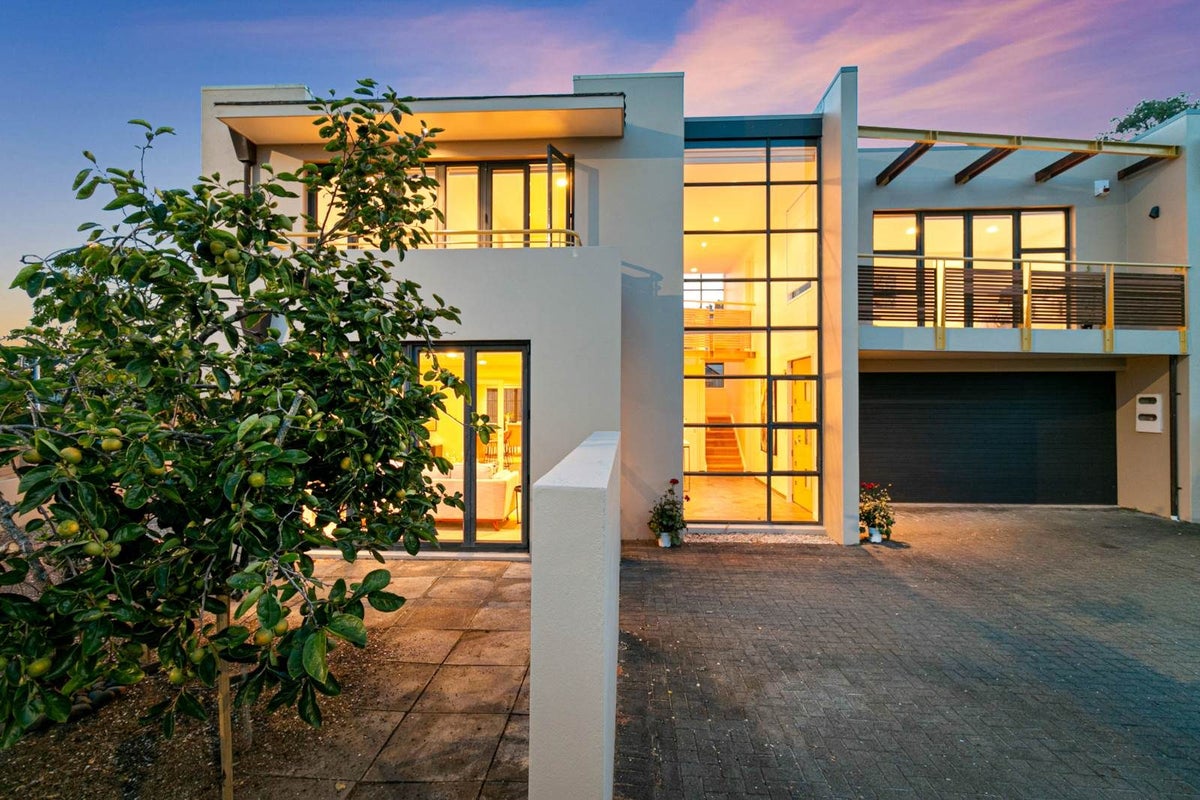2A McFarland Street, Remuera, Auckland - Carousel 2