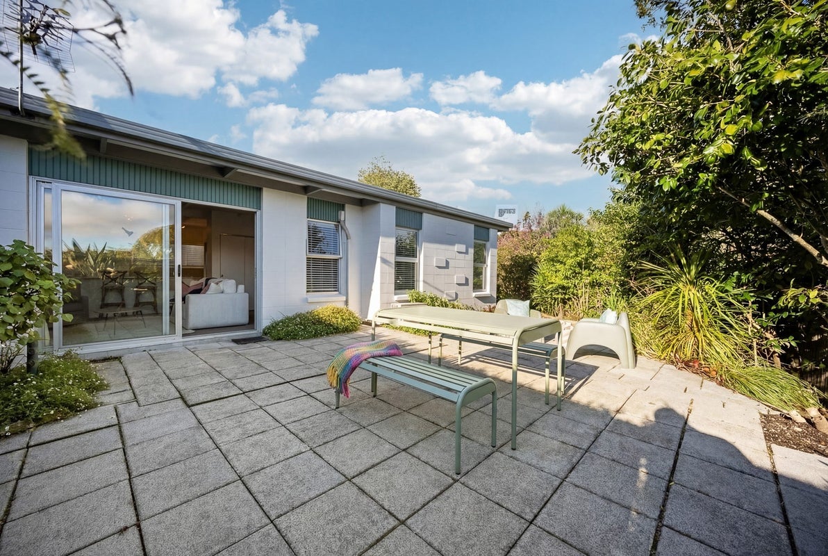 2/49 Watea Road, Torbay, Auckland - Carousel 1