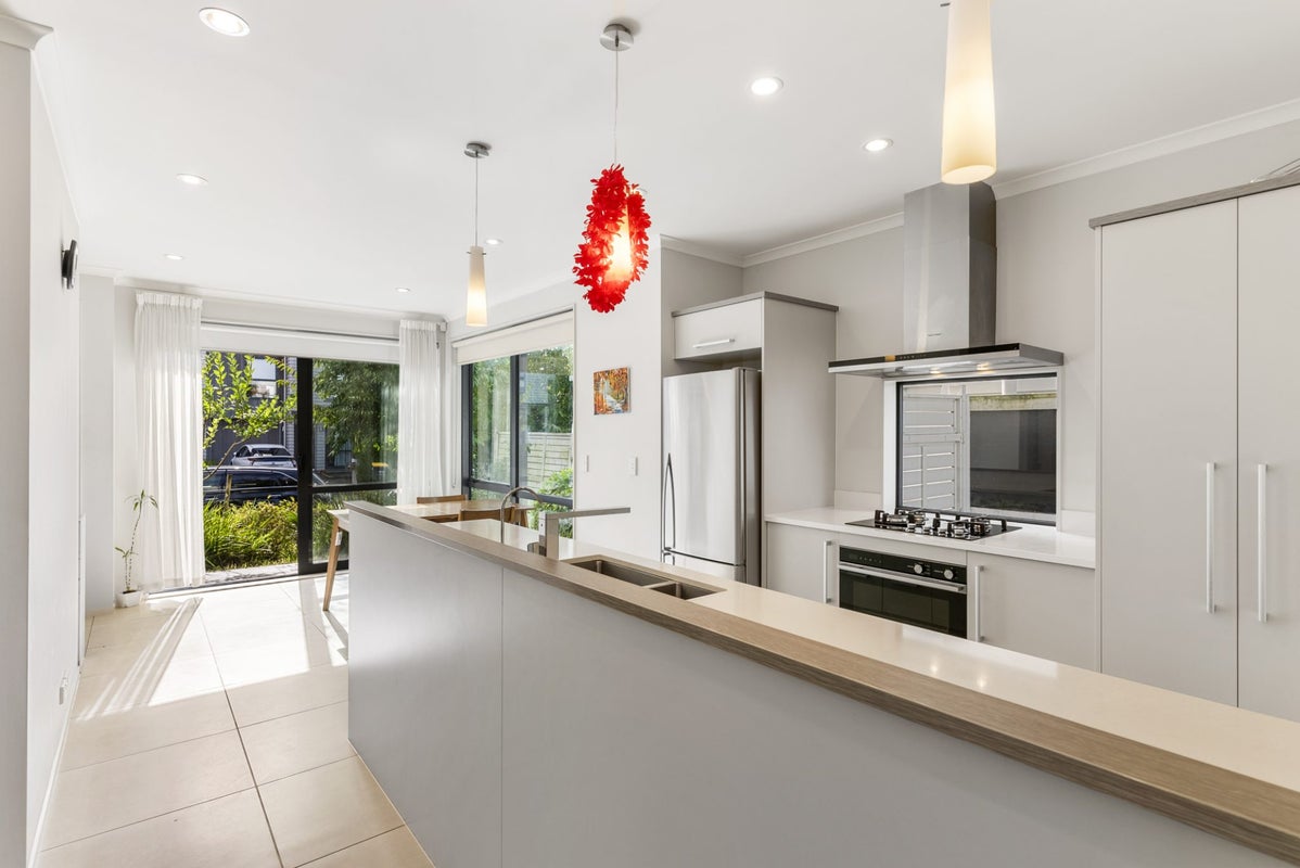 19 Costa Viva Crescent, Karaka, Papakura - Carousel 1