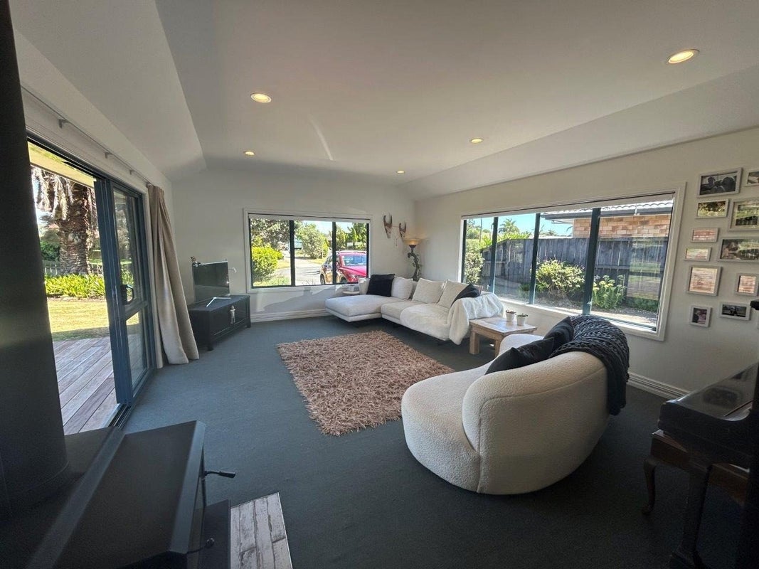 27 Tierra Place, Papamoa Beach, Papamoa - Carousel 2