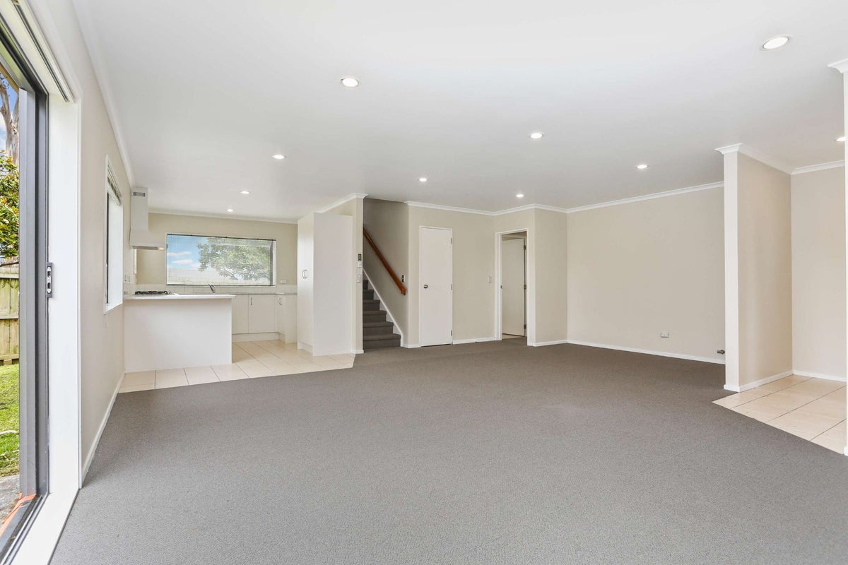 12 Bicknell Road, Favona, Auckland - Carousel 2