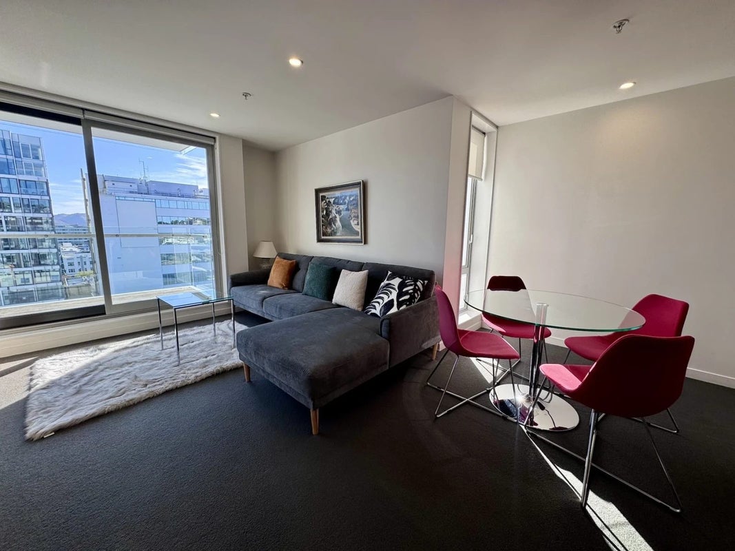 8F/11 Tennyson Street, Te Aro, Wellington - Carousel 2