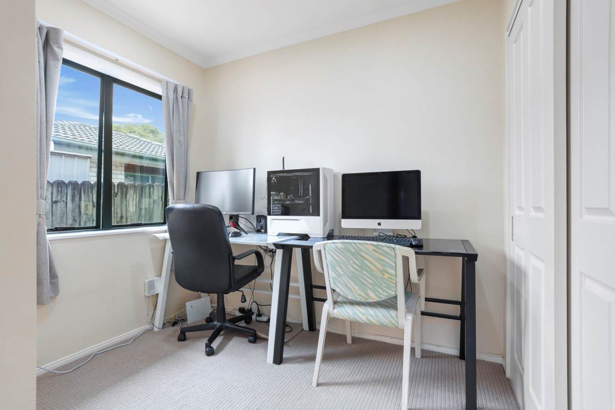 16 Martin Jugum Lane, Ranui, Auckland - Carousel 13
