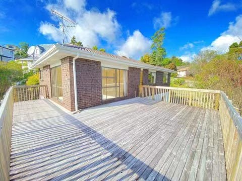 6 Dianthus Place, Browns Bay, Auckland - Carousel 1