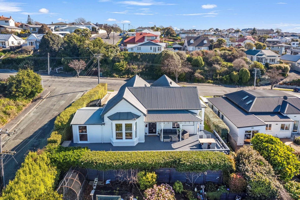 63 Tees Street, South Hill, Oamaru - Carousel 1