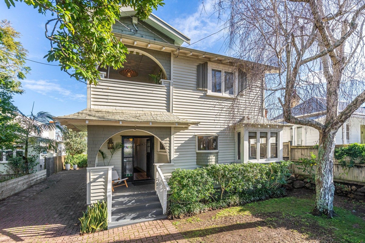 11 Buchanan Street, Devonport, Auckland - Carousel 1