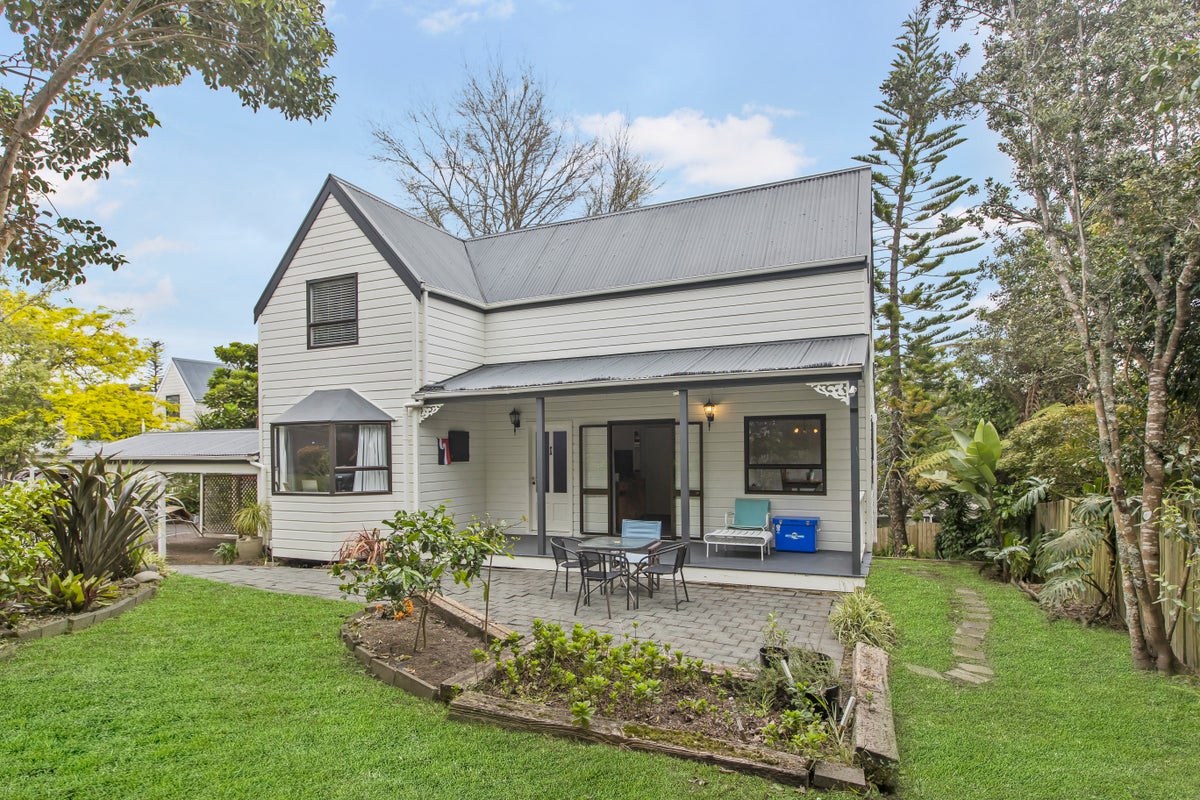 9/60 BIRKDALE RD, Birkdale, Auckland  - Carousel 1