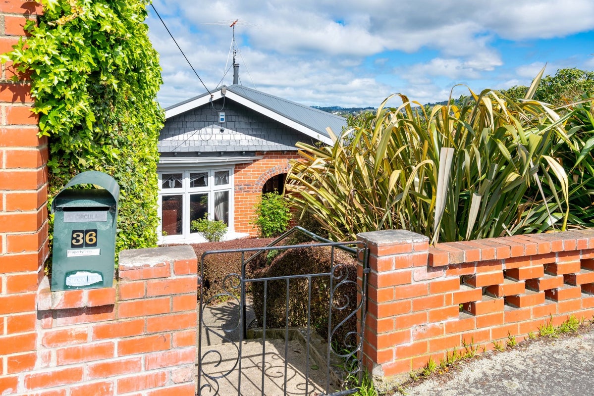 36 Franklin Street, Dalmore, Dunedin - Carousel 1