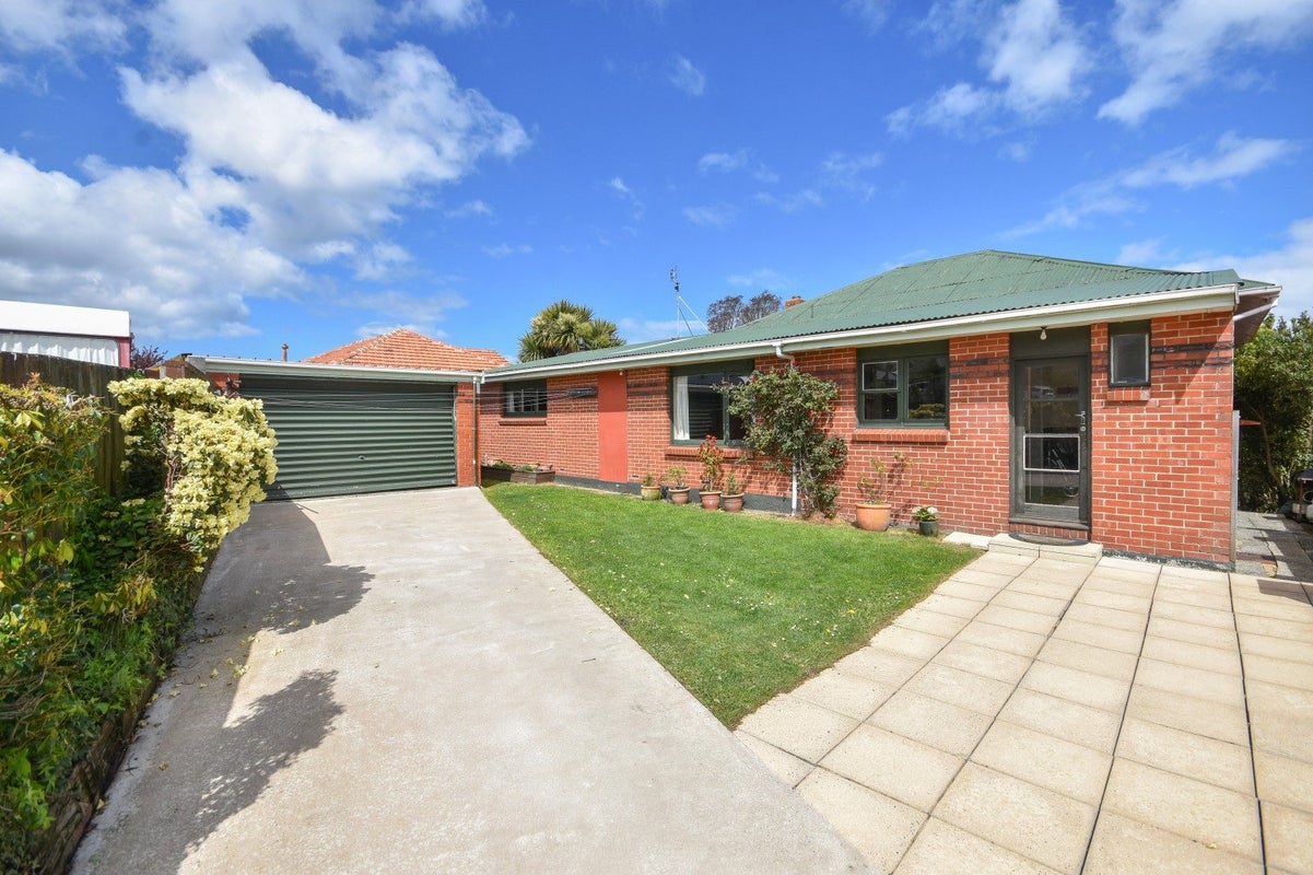 63 Kenmure Road, Belleknowes, Dunedin - Carousel 1