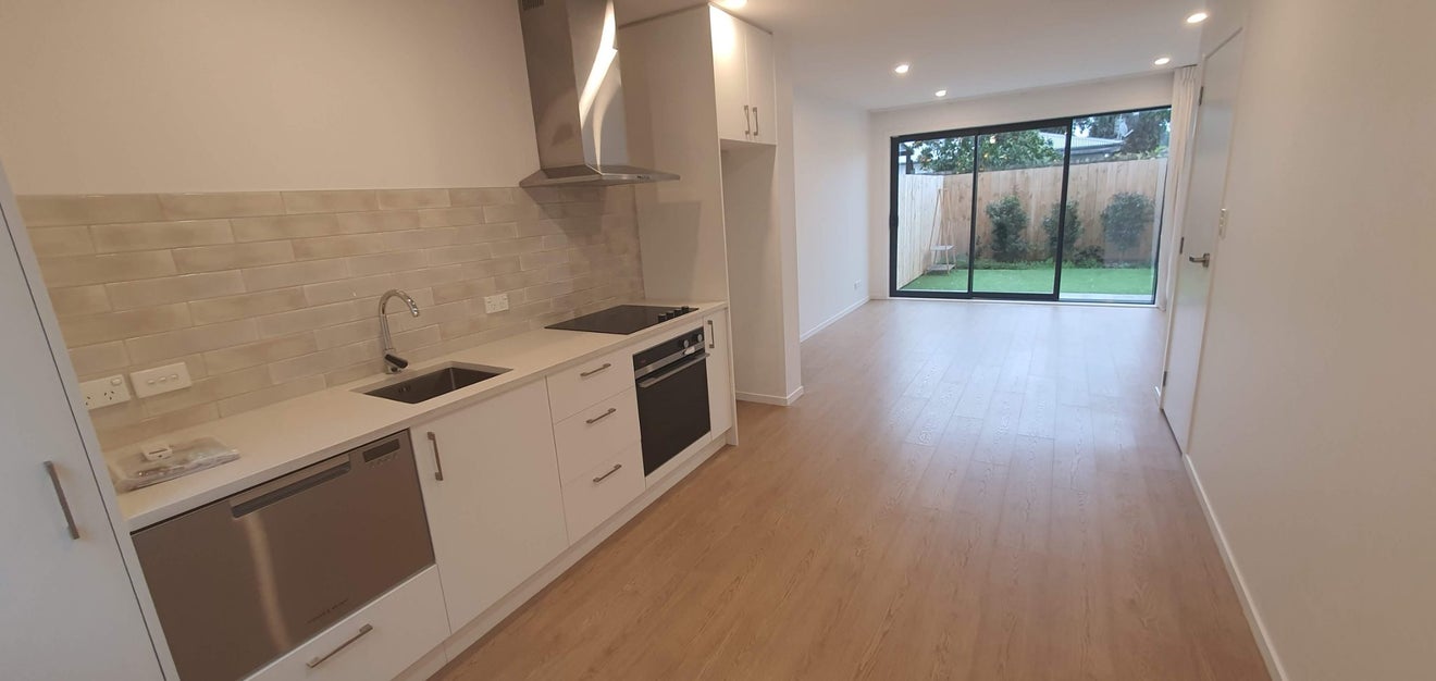 3/35 Convoy Lane, Otahuhu, Auckland - Carousel 1