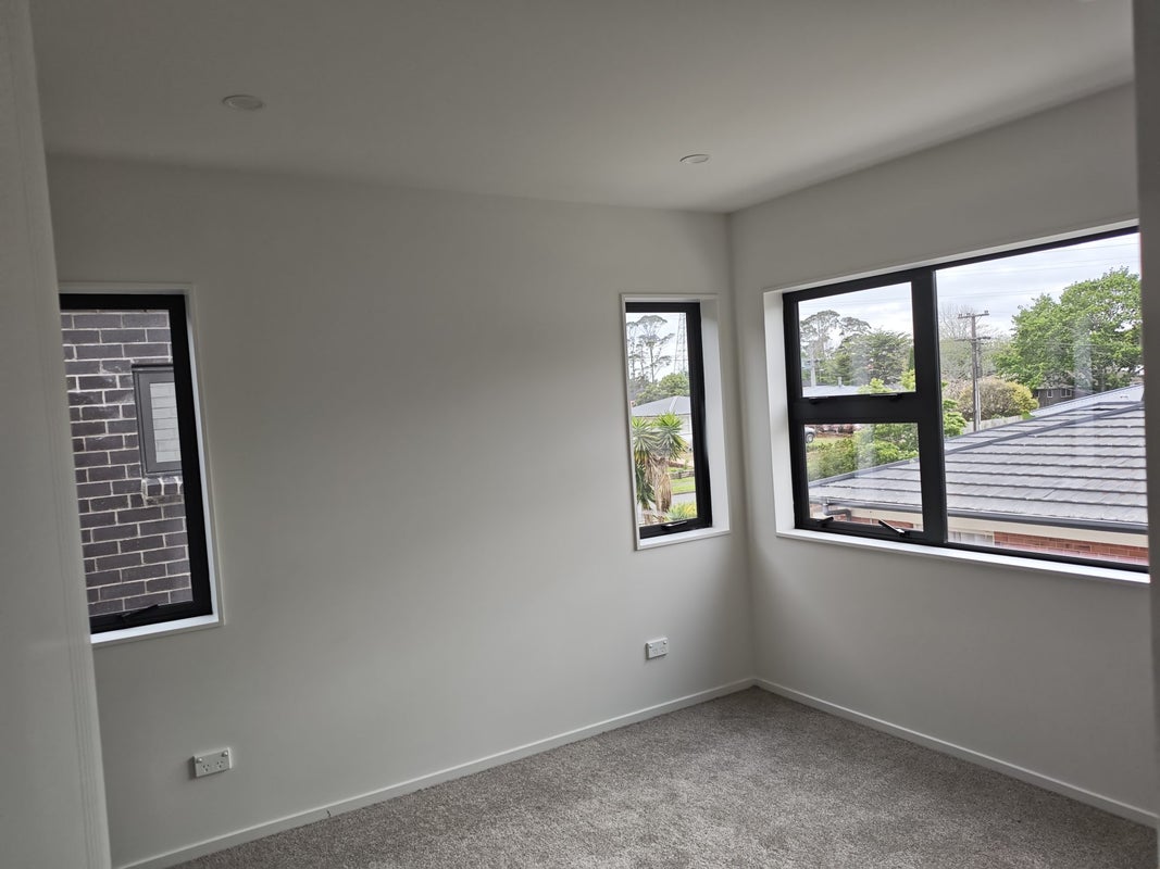 52 Tiraumea Drive, Pakuranga, Auckland - Carousel 5