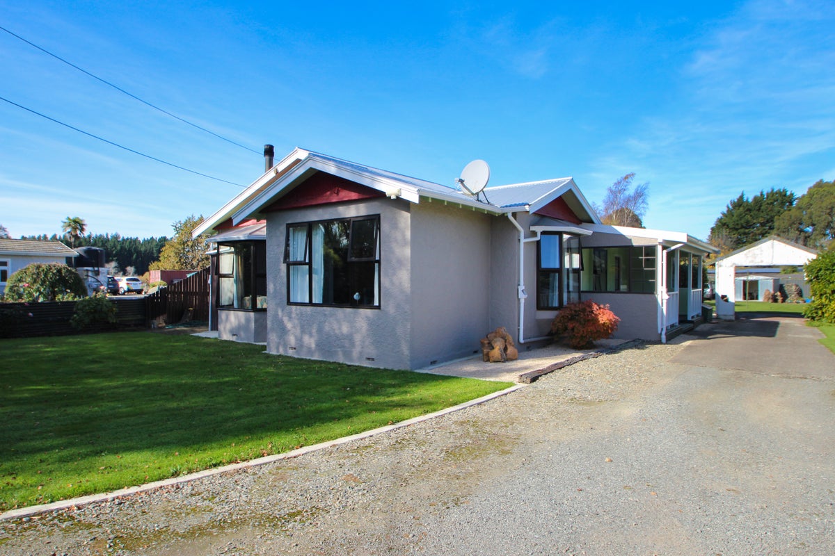 107 Oamaru-Alma Road, Deborah, Oamaru - Carousel 19