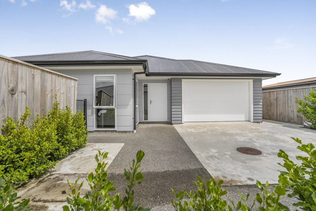 21A Rimutaka Street, Trentham, Upper Hutt - Carousel 2
