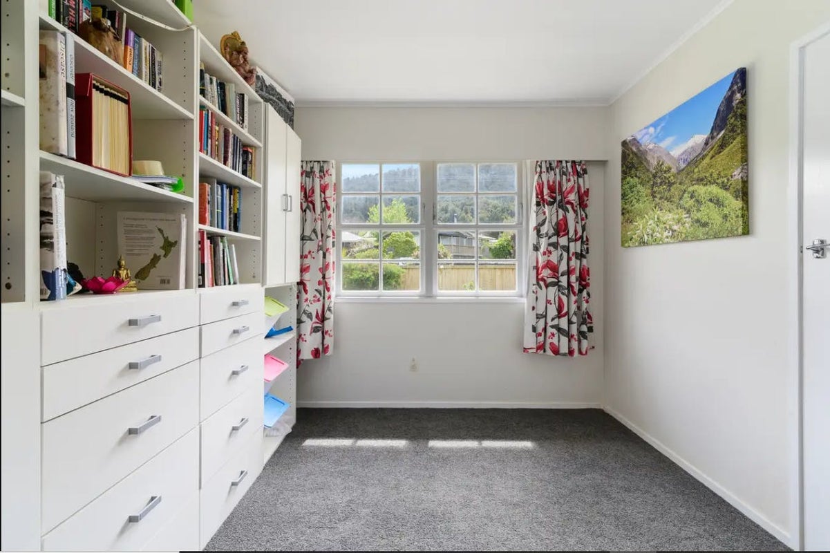 20 Collie Drive, Pukehangi, Rotorua - Carousel 2