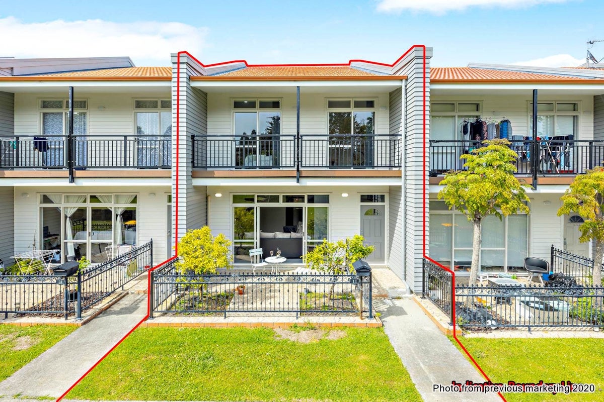 11/44 Carlos Drive, Flat Bush, Auckland - Carousel 2