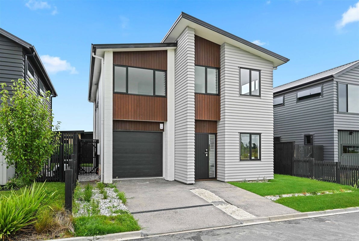 11 Keyes Street, Chartwell, Hamilton - Carousel 1