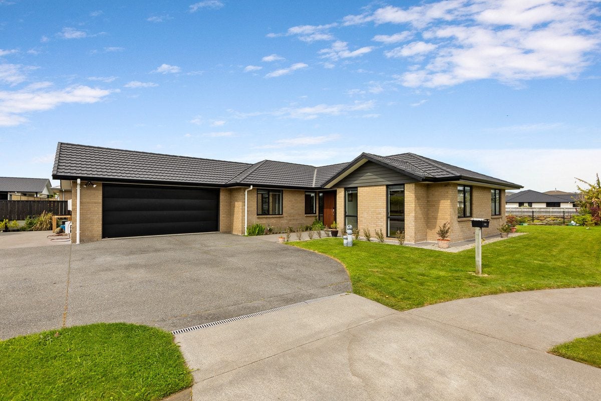 16 Waitaha Place, Bell Block, New Plymouth - Carousel 1