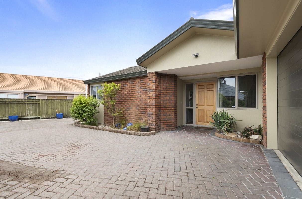 31 Caroline Crescent, Highbury, Palmerston North - Carousel 26