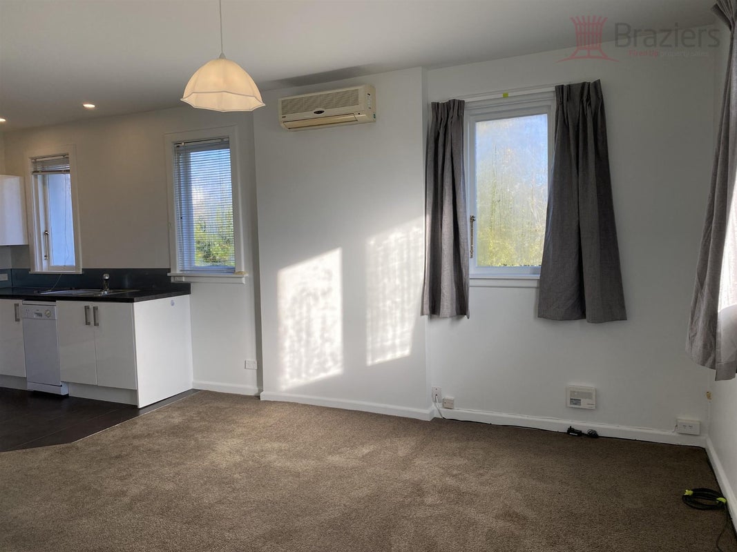 99 Edgeware Road, St Albans, Christchurch - Carousel 2