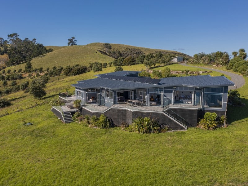198 Pacific Ocean, Slipper Island (Whakahau), Hikuai - Carousel 26