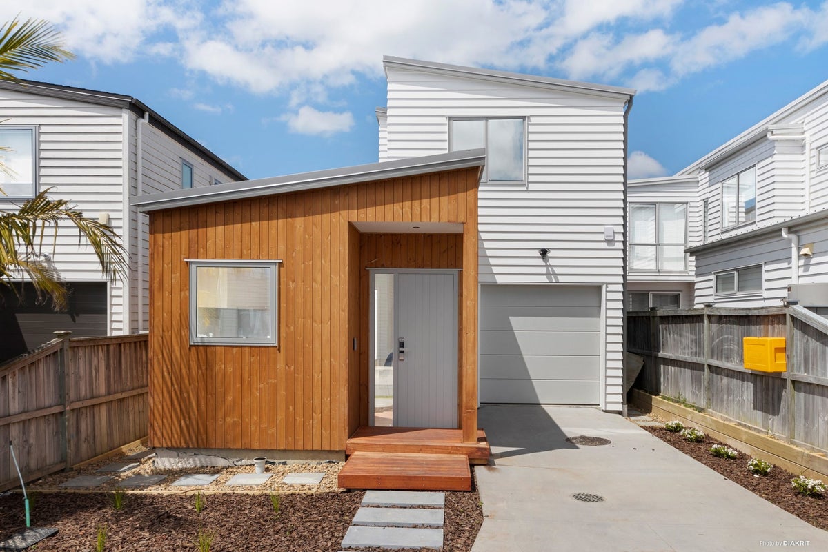31 Lockheed Street, Hobsonville, Auckland - Carousel 2