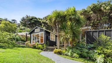 10 Pearl Street, Mangawhai Heads, Mangawhai - Carousel 1