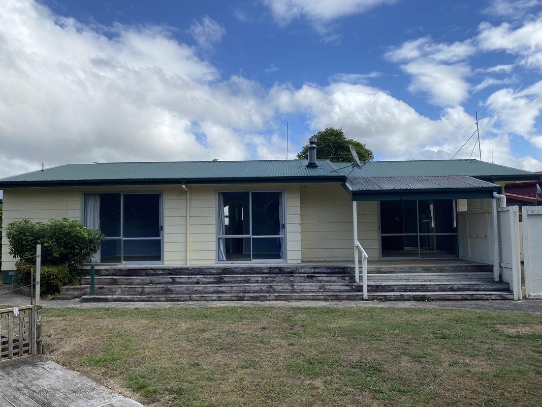 14 Brookbank Place, Glenview, Hamilton - Carousel 5