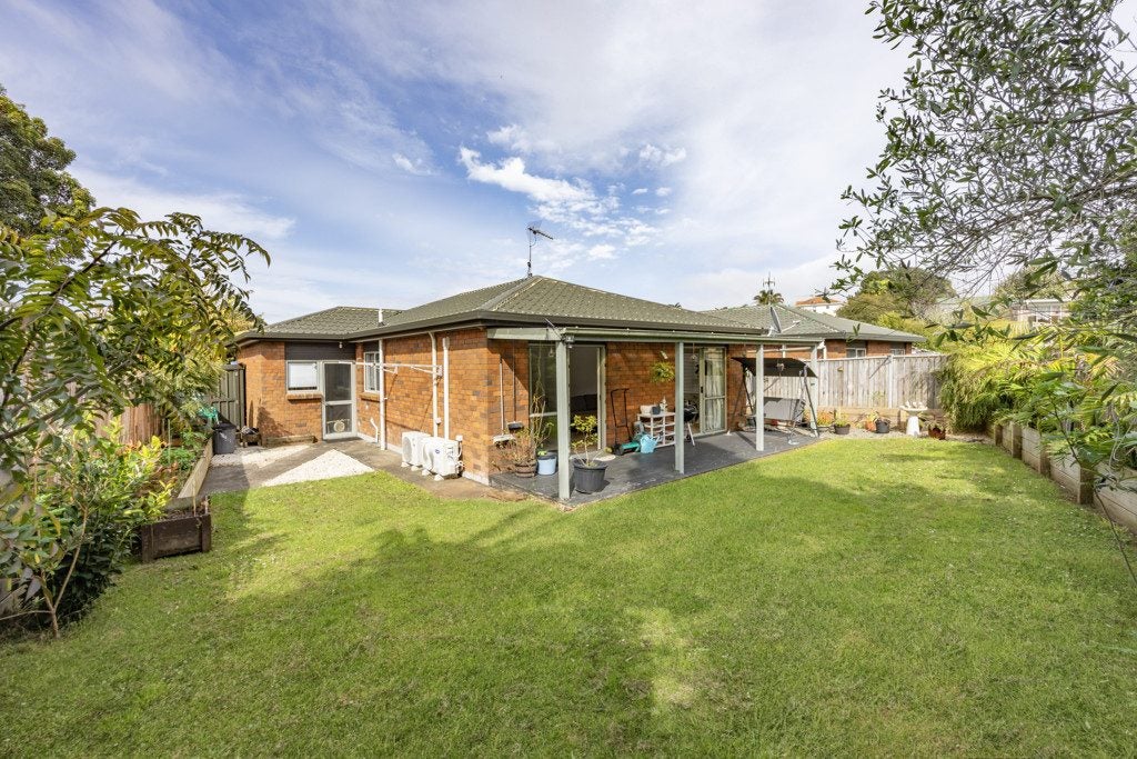 37F Brookfield Avenue, Onehunga, Auckland - Carousel 1