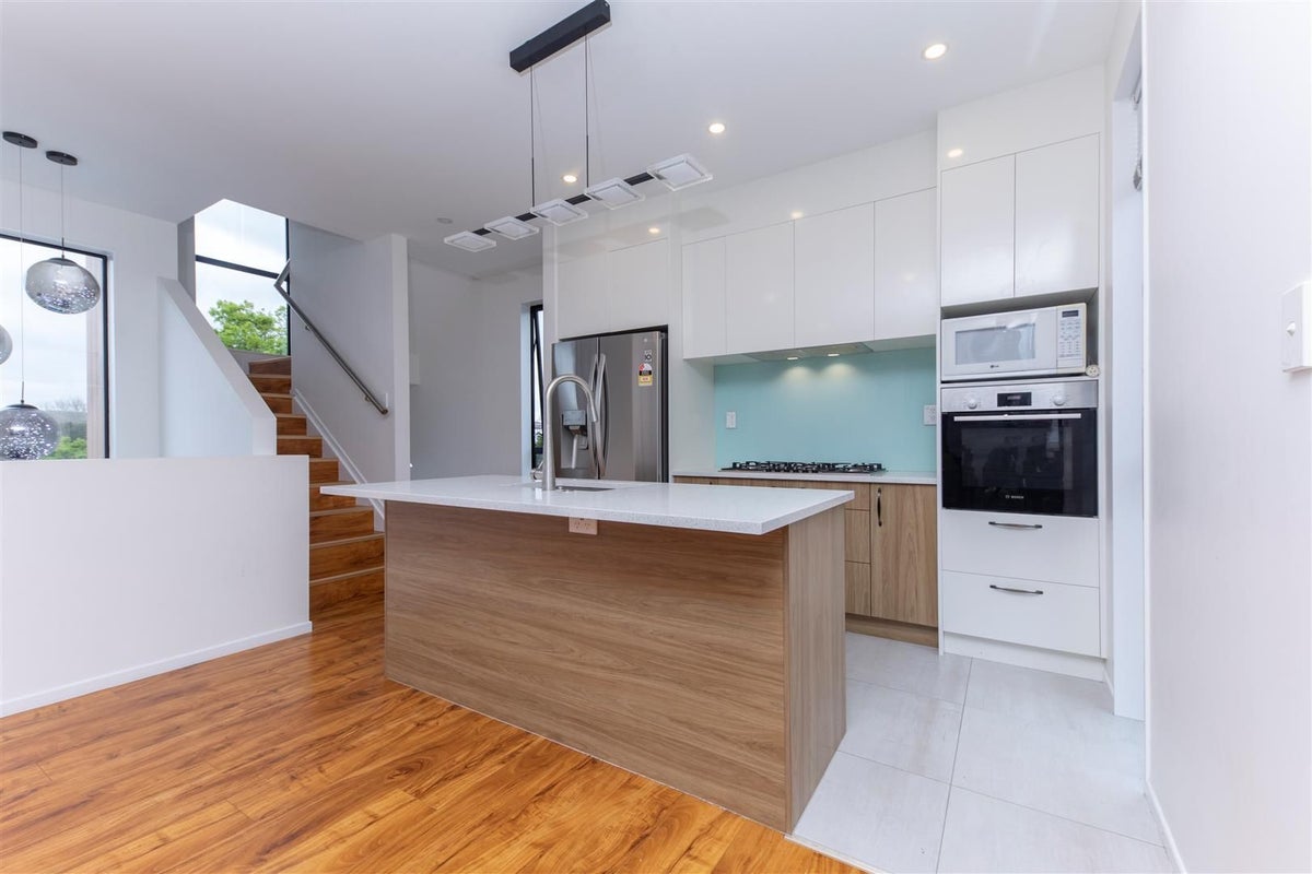 28D Edmonton Road, Henderson, Auckland - Carousel 2