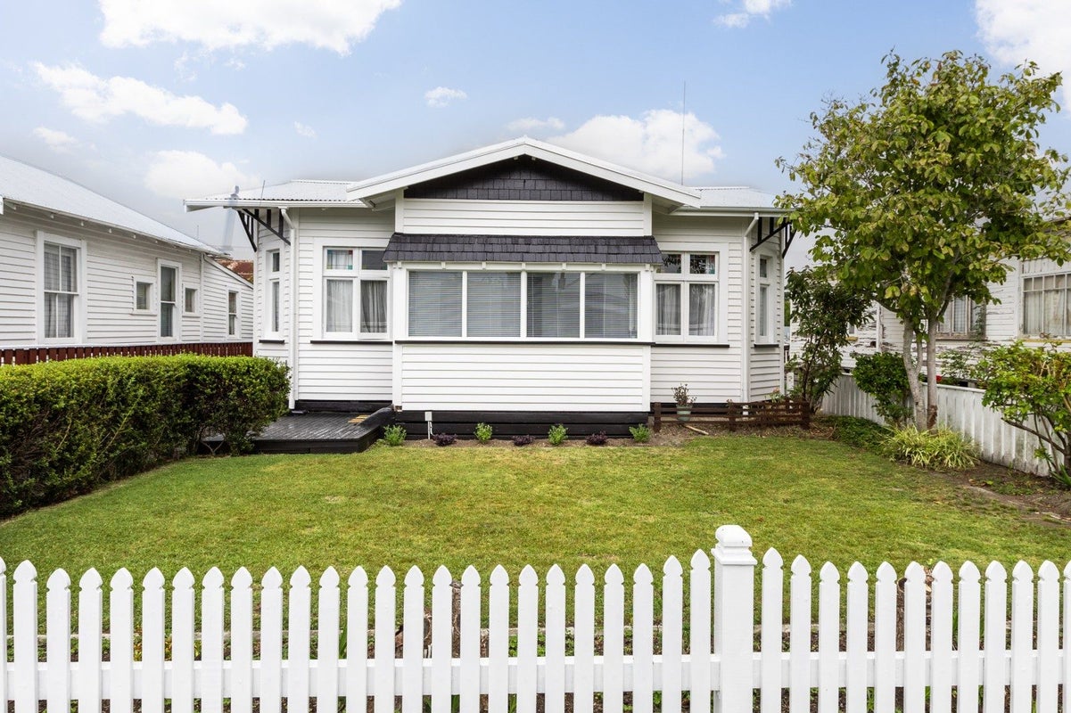 34 Vigor Brown Street, Napier South, Napier - Carousel 16