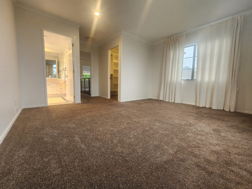 10 Rosepark Crescent, Remuera, Auckland - Carousel 2
