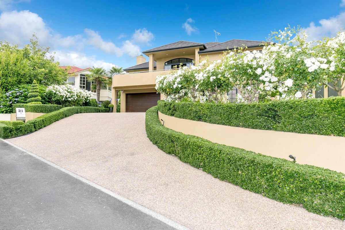 21 Stella Place, Chartwell, Hamilton - Carousel 2