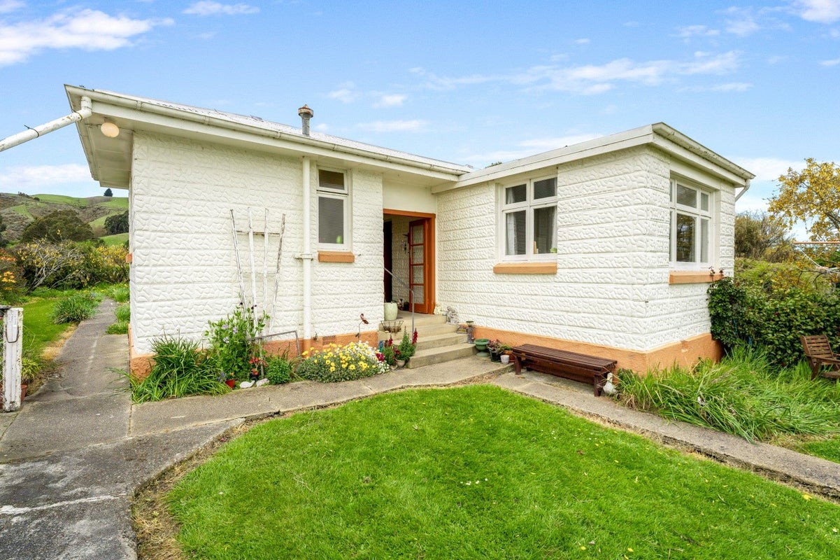 37 Castleton Street, Allanton, Mosgiel - Carousel 2