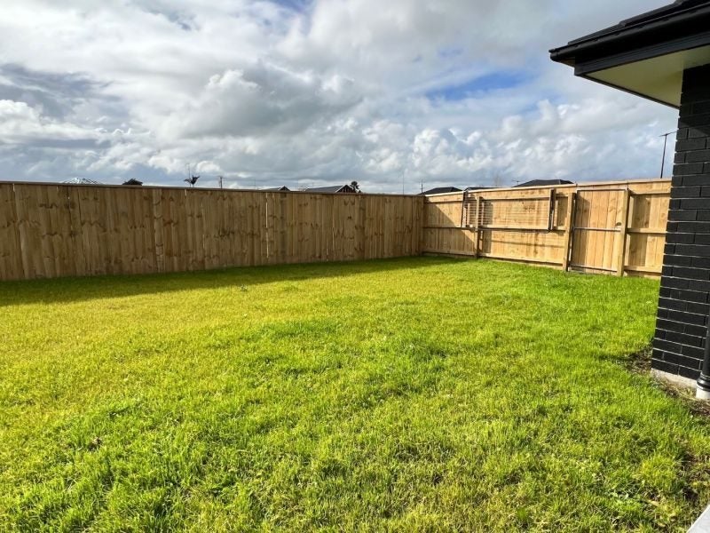 24 Kerr Crescent, Patumahoe, Pukekohe - Carousel 17