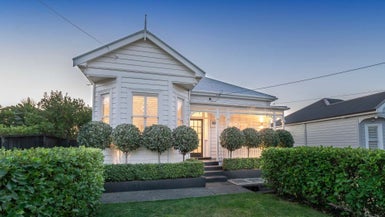 61 Wellpark Avenue, Grey Lynn, Auckland - Carousel 1