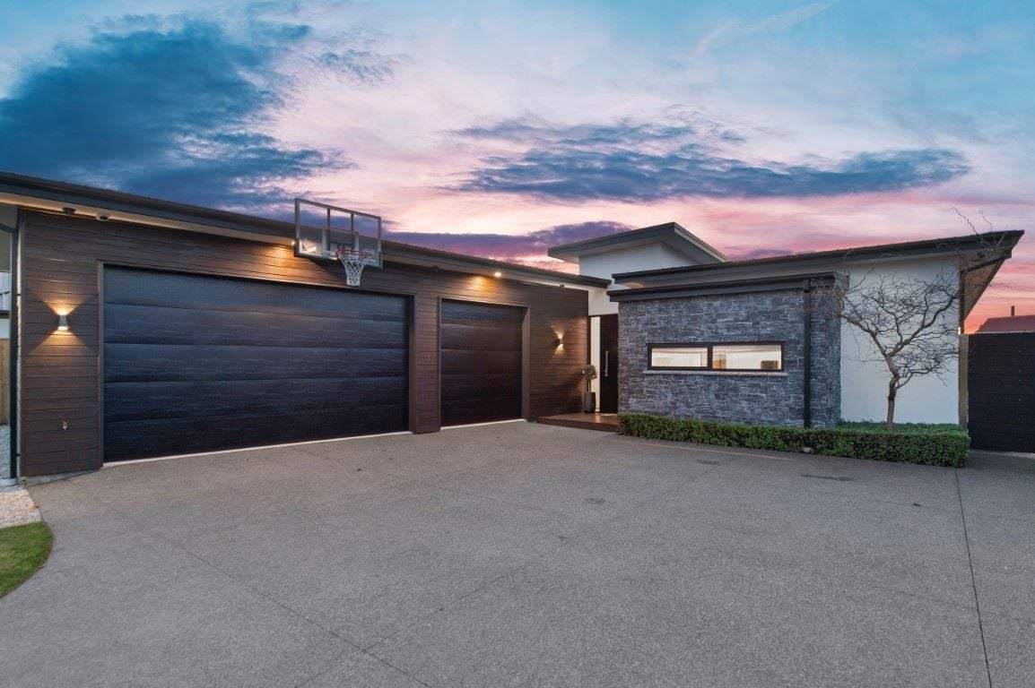 3 Maelor Place, Bryndwr, Christchurch - Carousel 1