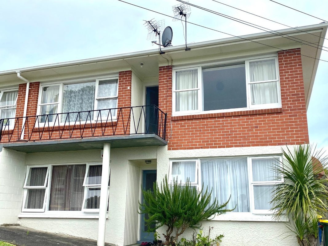 6/47 Bracken Avenue, Takapuna, Auckland - Carousel 1