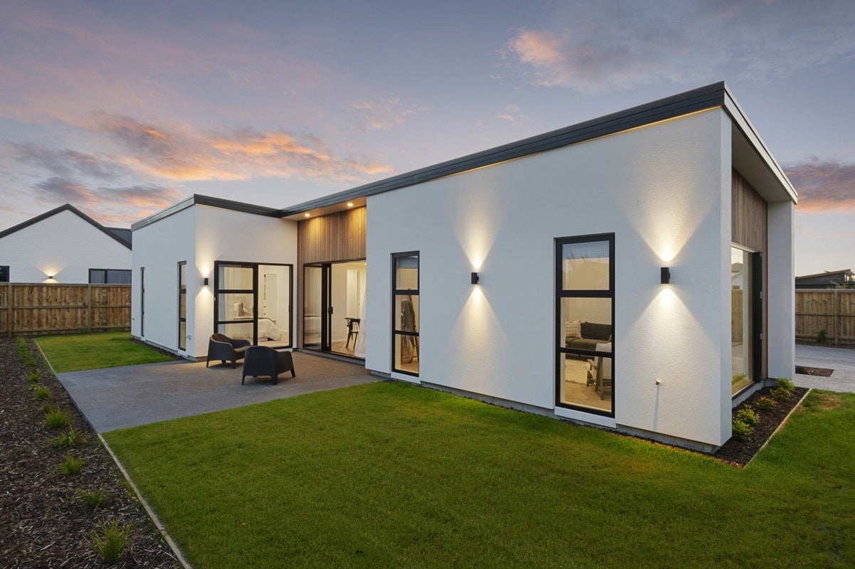 15 Perehia Mews, Marshland, Christchurch - Carousel 25