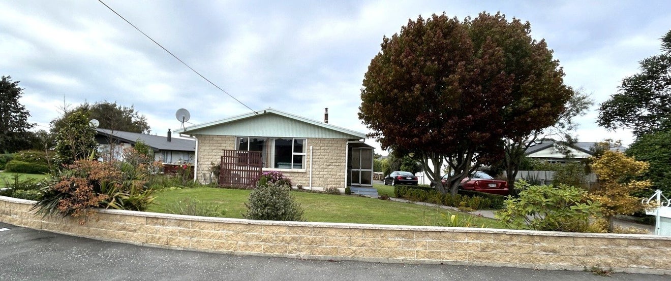 26 Burn Street, Holmes Hill, Oamaru - Carousel 1