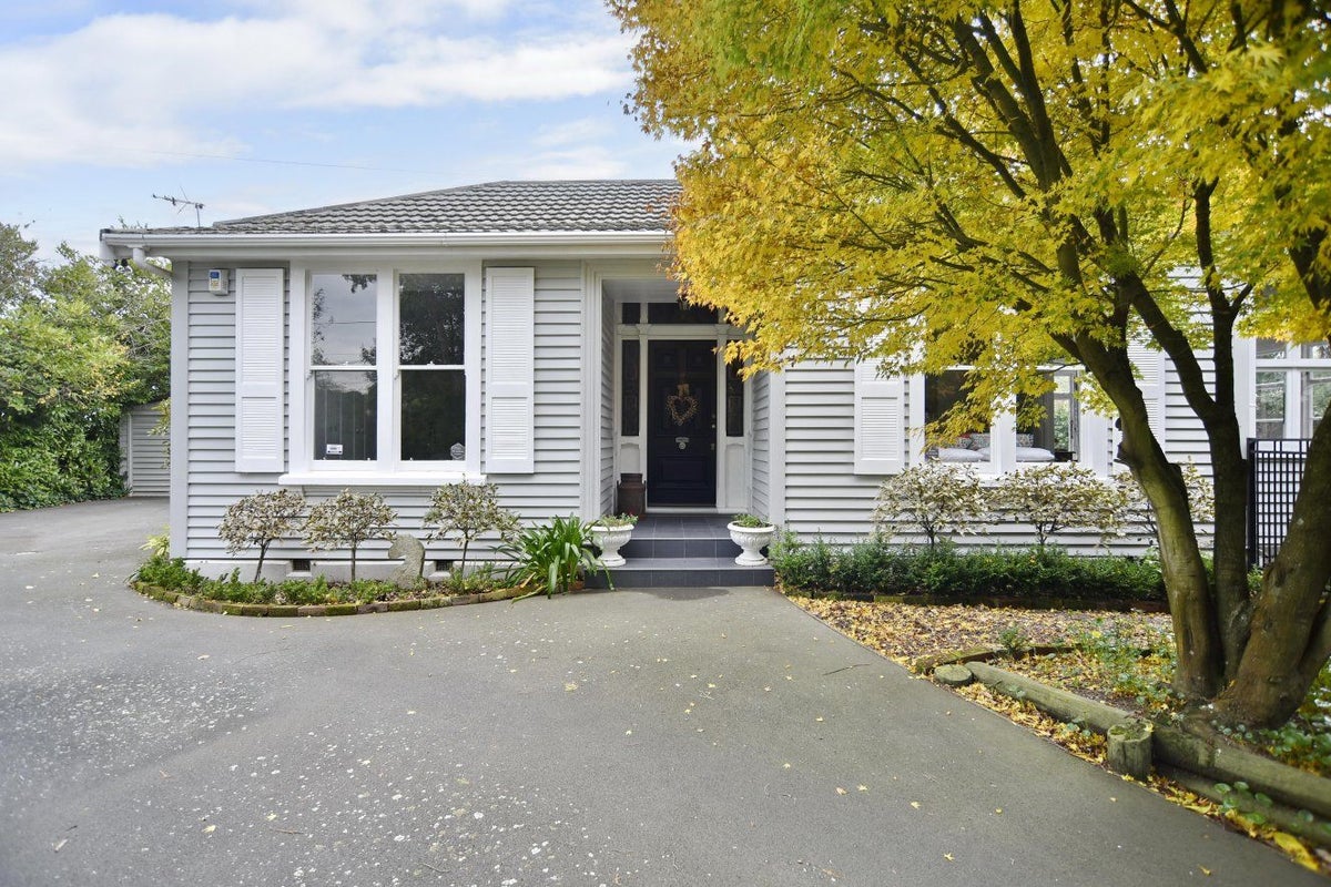 11 Locarno Street, Opawa, Christchurch - Carousel 2